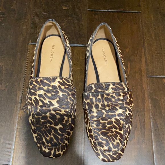 New Halogen leopard flats size 6